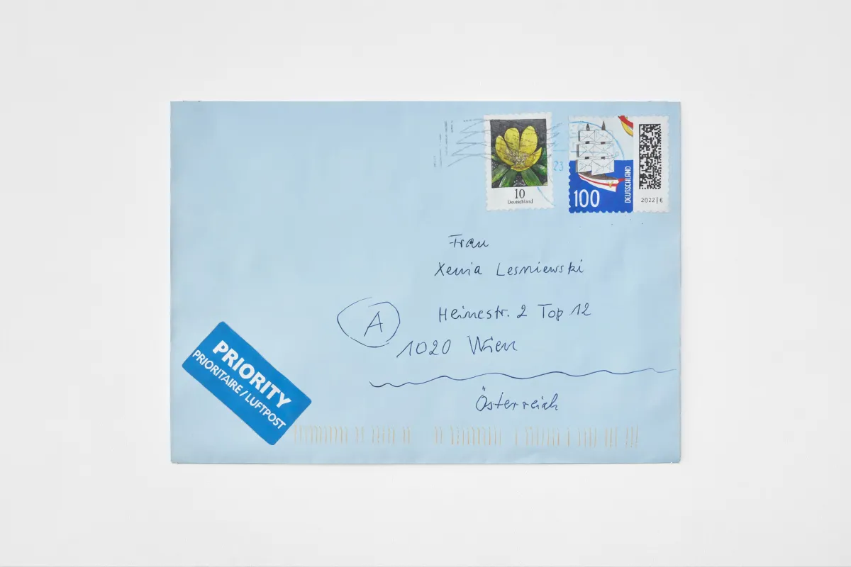 Xenia Lesniewski - untitled (Envelope blue, small), 2025